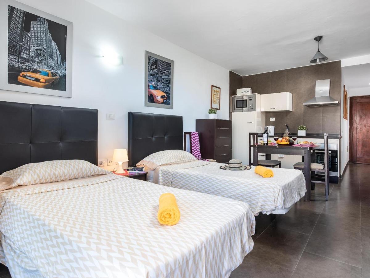 603 Studio Comodoro First Sea Line Arona  Exterior photo